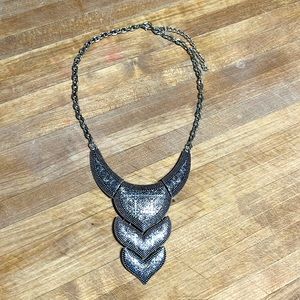 Paparazzi Silver Western Necklace 🩶 Bull Shape with Flowers